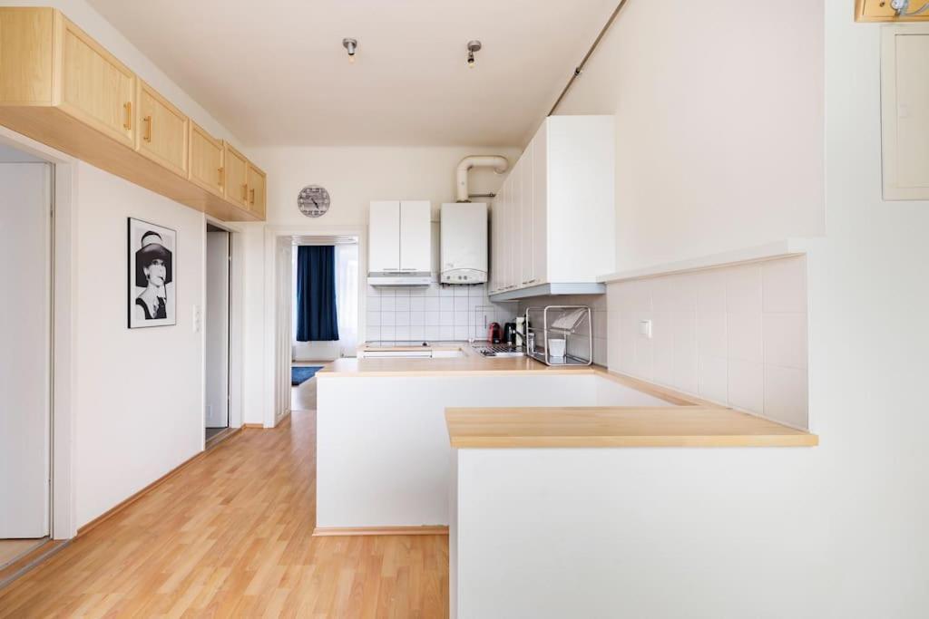 Beautiful 1 Bedroom Apartment Near Schoenbrunn Vienna Exterior photo